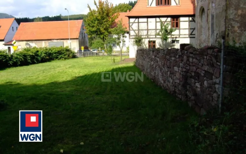 Kamienica na  sprzedaż Unisław Śląski - Budynek z 6 mieszkaniami - malownicza górska okolica & mikroklimat