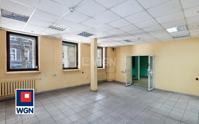 Obiekt usługowy na  sprzedaż Brzeg - Budynki usługowo-mieszkalne w centrum!